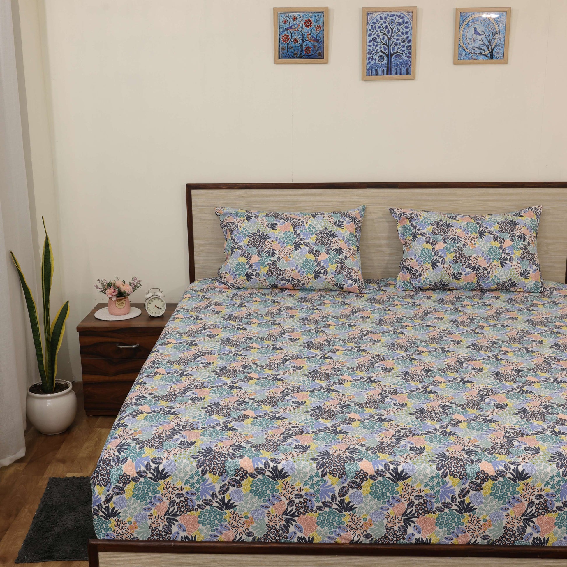 Luxury 1800 Brushed Microfiber 4PCs Printed Bedsheet chadar Set - Soft and Breathable - 1 Flat Sheet, 1 Fitted Sheet with 2 Pillow Cover - 10" Drop (Garden Floral Print)