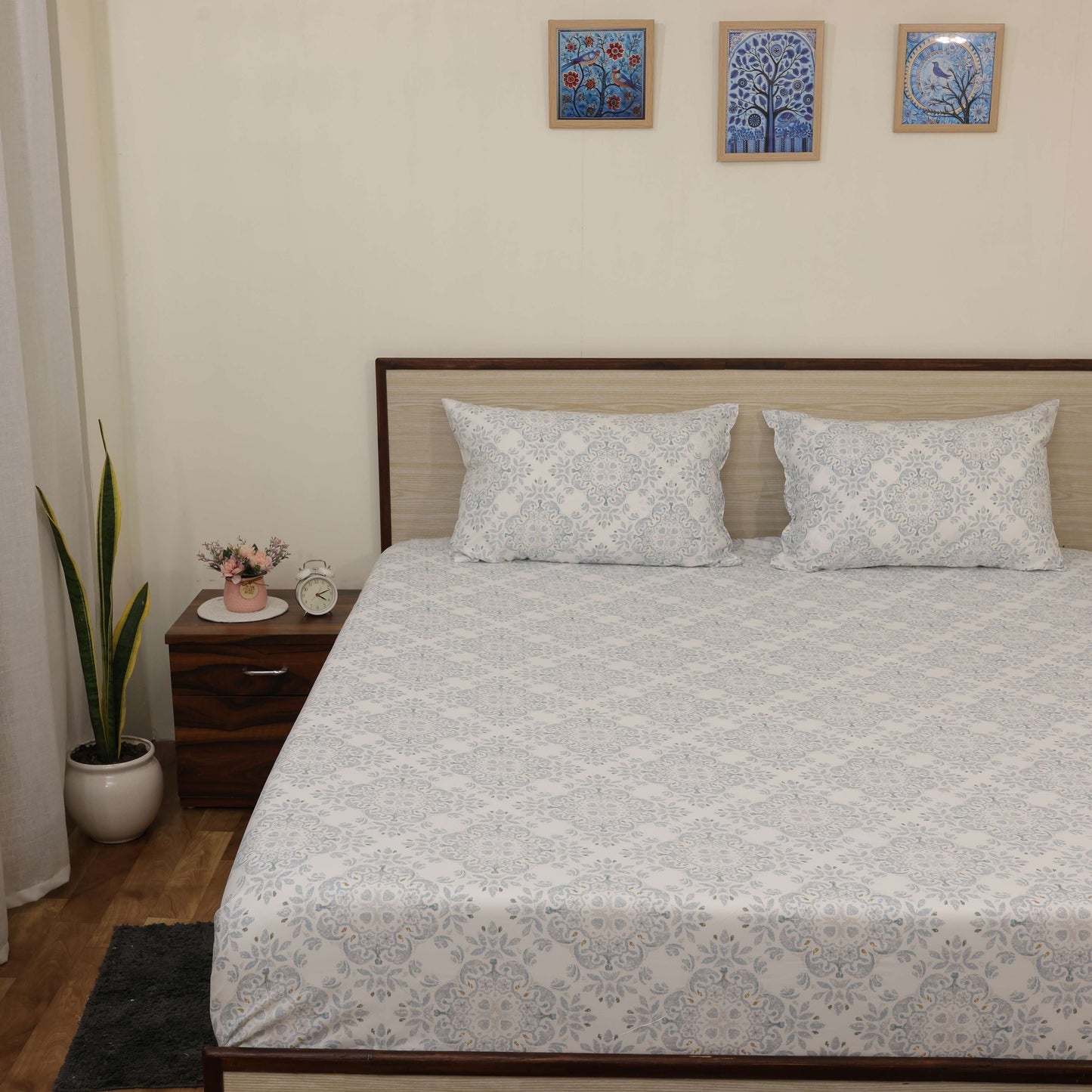 Premium Printed Microfiber All Round Elastic Fitted Bedsheet only| 10 Inch Deep Pocket | Wrinkel Free Bed Cover (Paisley Charm Print)