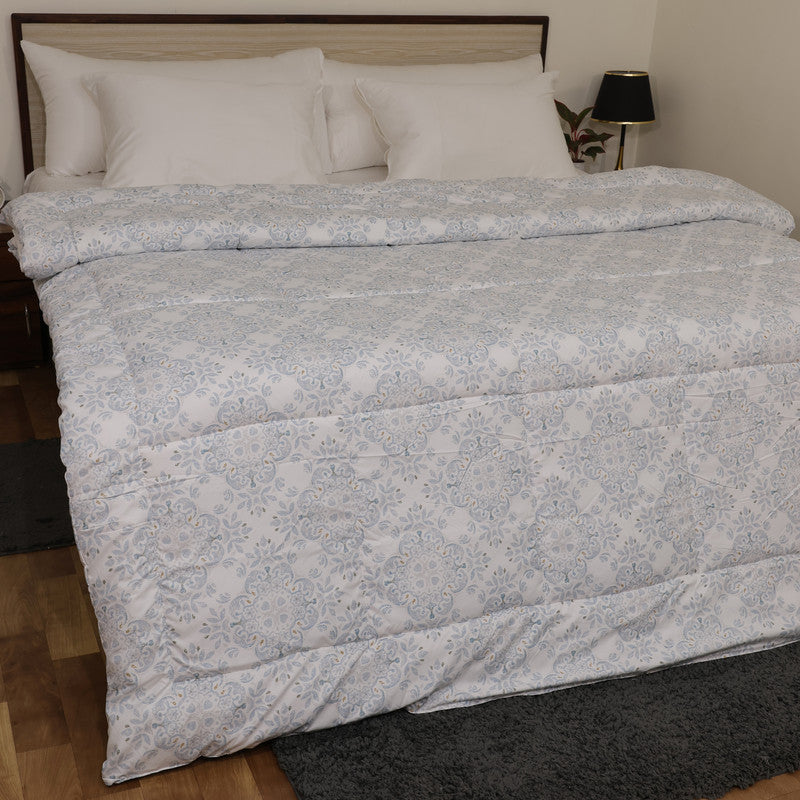 Luxurious Down Alternative AC Comforter | All-Season Warmth | 1 PC Comforter Set | 100% Microfiber Cover | Down Fiber Duvet Insert (Paisley Charm)