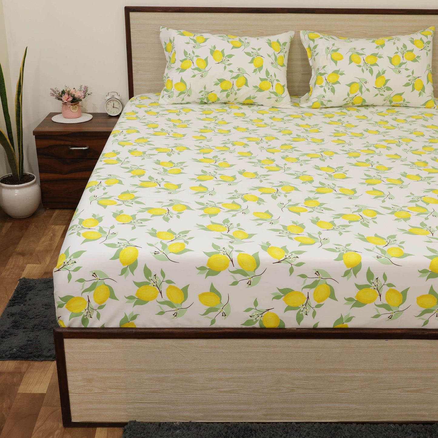 Luxury 1800 Brushed Microfiber 4PCs Printed Bedsheet chadar Set - Soft and Breathable - 1 Flat Sheet, 1 Fitted Sheet with 2 Pillow Cover - 10" Drop (Lemon Print)