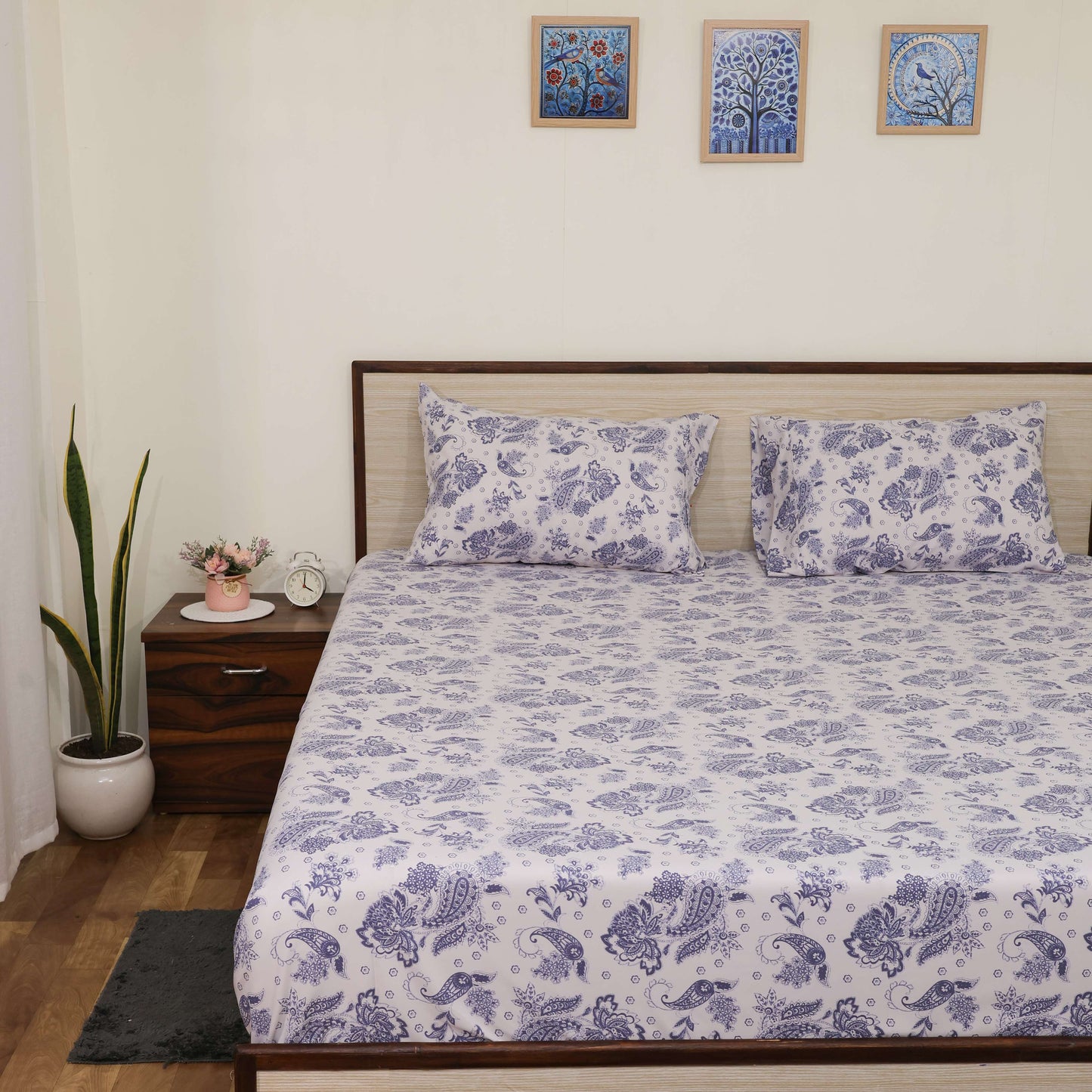 Super Soft Microfiber Fitted Bedsheet | All-Round Elastic | 10-Inch Deep Pocket | Fade, Stain & Wrinkle Resistant | 2 Pillow Covers (Paisley Dreams Print)
