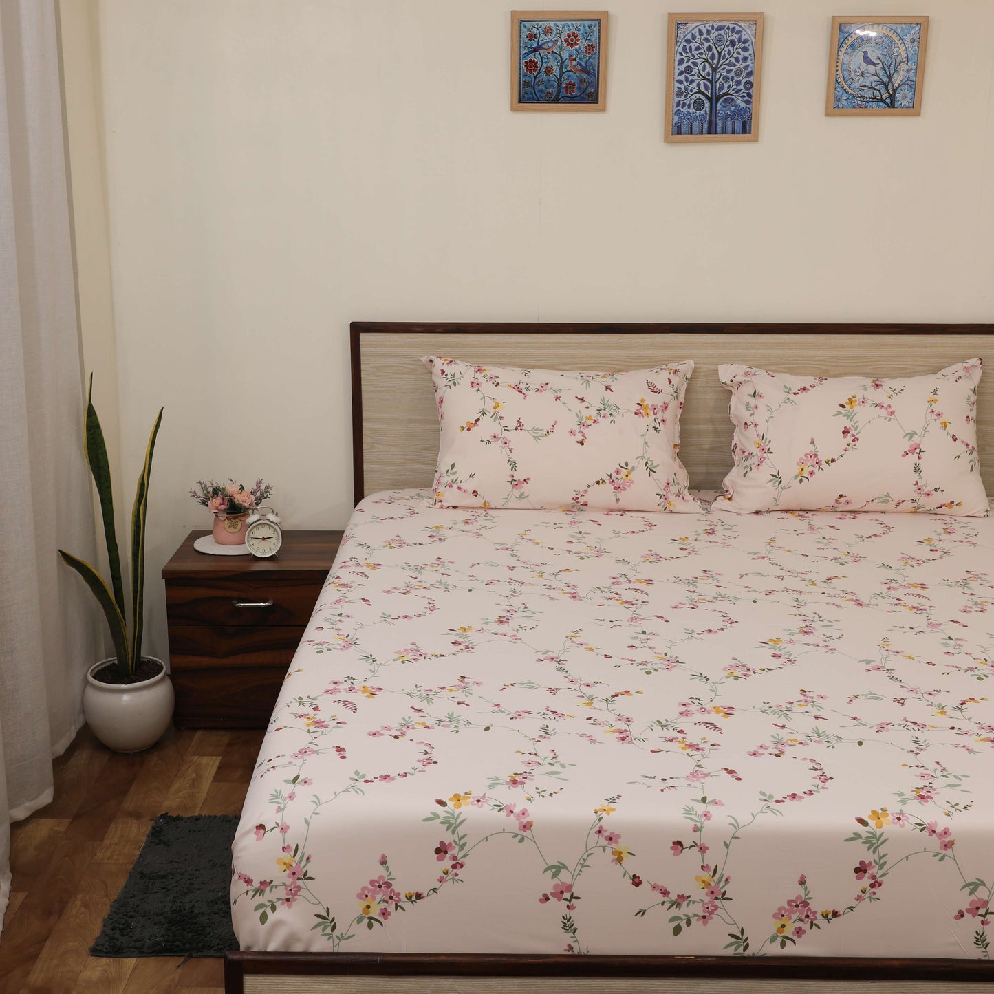 Luxury 1800 Brushed Microfiber 4PCs Printed Bedsheet chadar Set - Soft and Breathable - 1 Flat Sheet, 1 Fitted Sheet with 2 Pillow Cover - 10" Drop (Country Blossom Print)