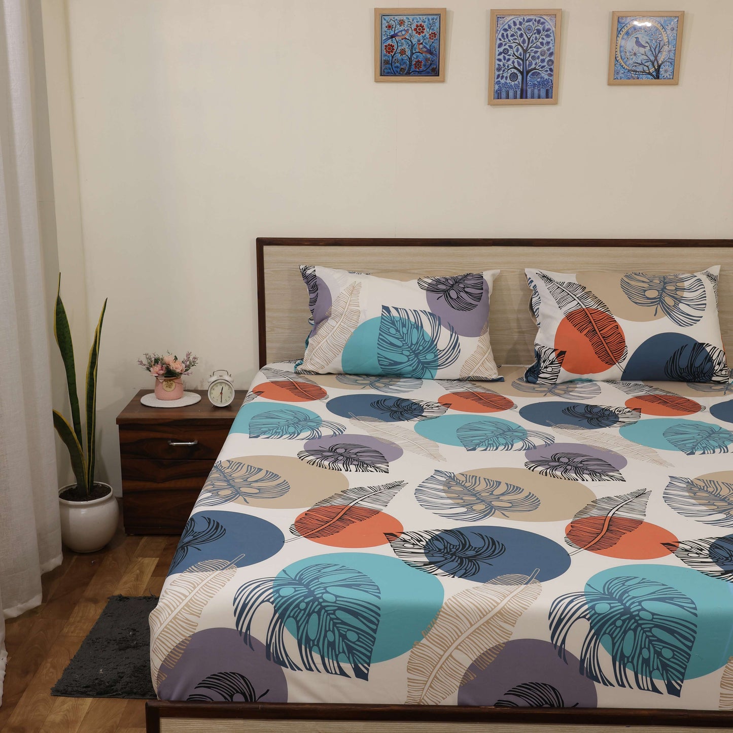 Luxury 1800 Brushed Microfiber 4PCs Printed Bedsheet chadar Set - Soft and Breathable - 1 Flat Sheet, 1 Fitted Sheet with 2 Pillow Cover - 10" Drop (Leafy Meadow Print)